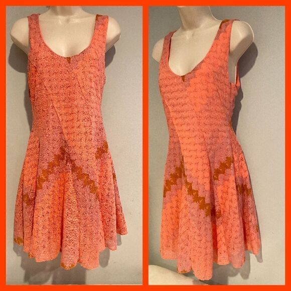 FREE PEOPLE MICRO KNIT OVERLAY FIT & FLARE DRESS - Picture 1 of 7